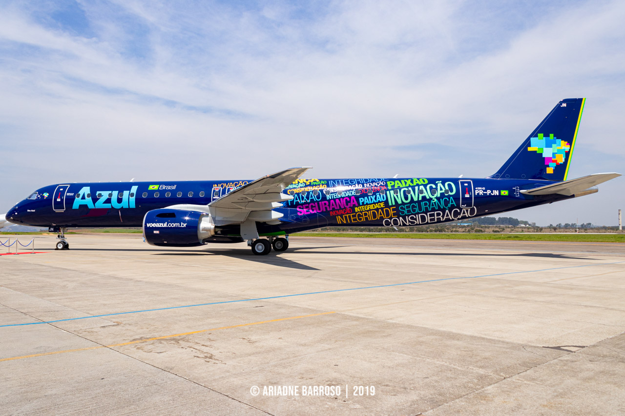 SÃO JOSÉ DOS CAMPOS, SP - 12/09/2019 - O primeiro Embraer E95 E2 para a Azul, registro PR-PJN e com a pintura ostentando os valores da companhia aérea. A cia aérea brasileira tornou-se a primeira no mundo a receber a nova versão do jato comercial da Embraer. Foto: Ariadne Barroso